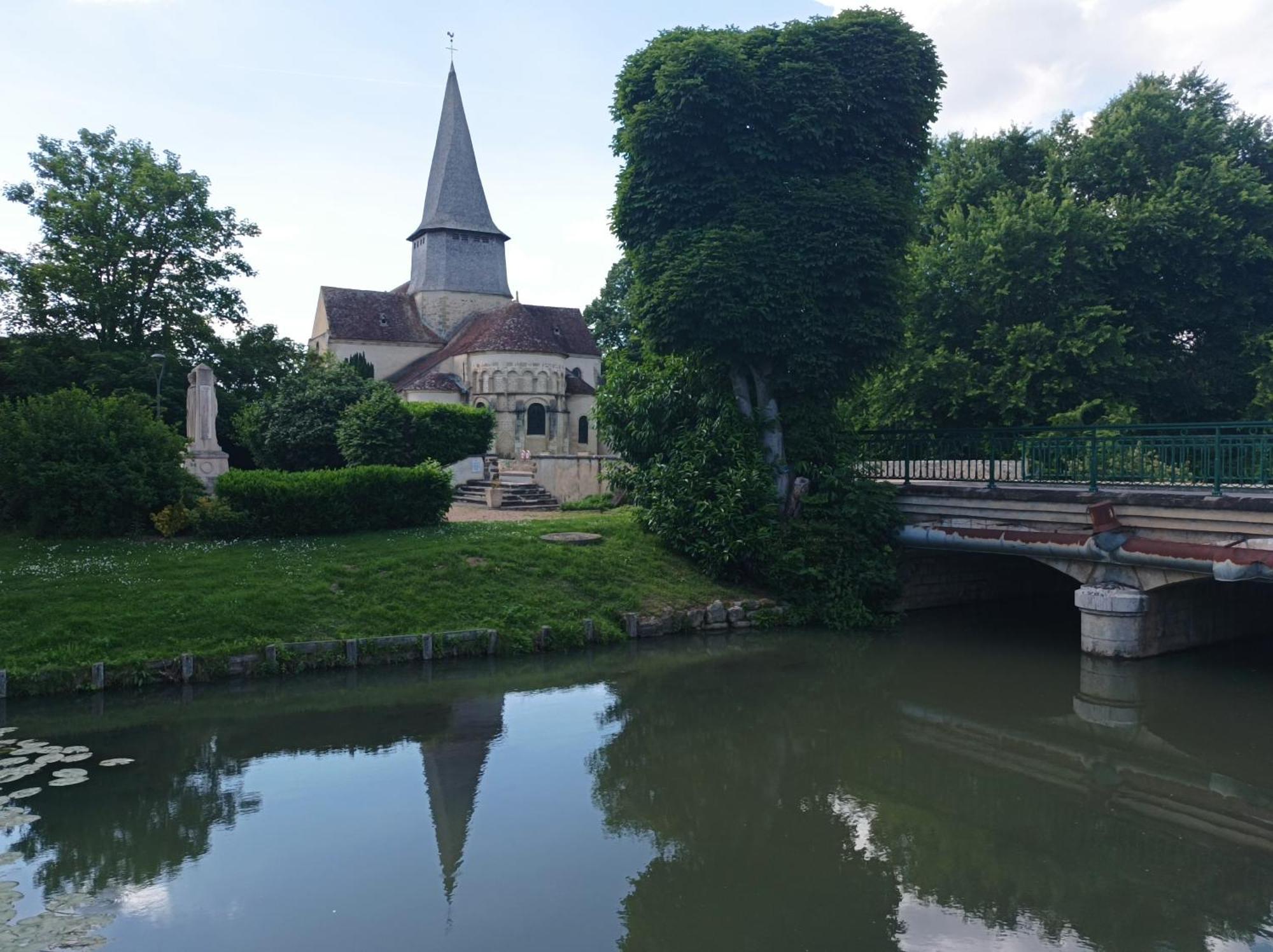 La Maison Au Bord De L'Eau Gracay Exteriör bild